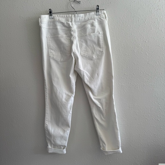 Hollister High-Rise Cropped White Jeans, Size 13 - Picture 6 of 6